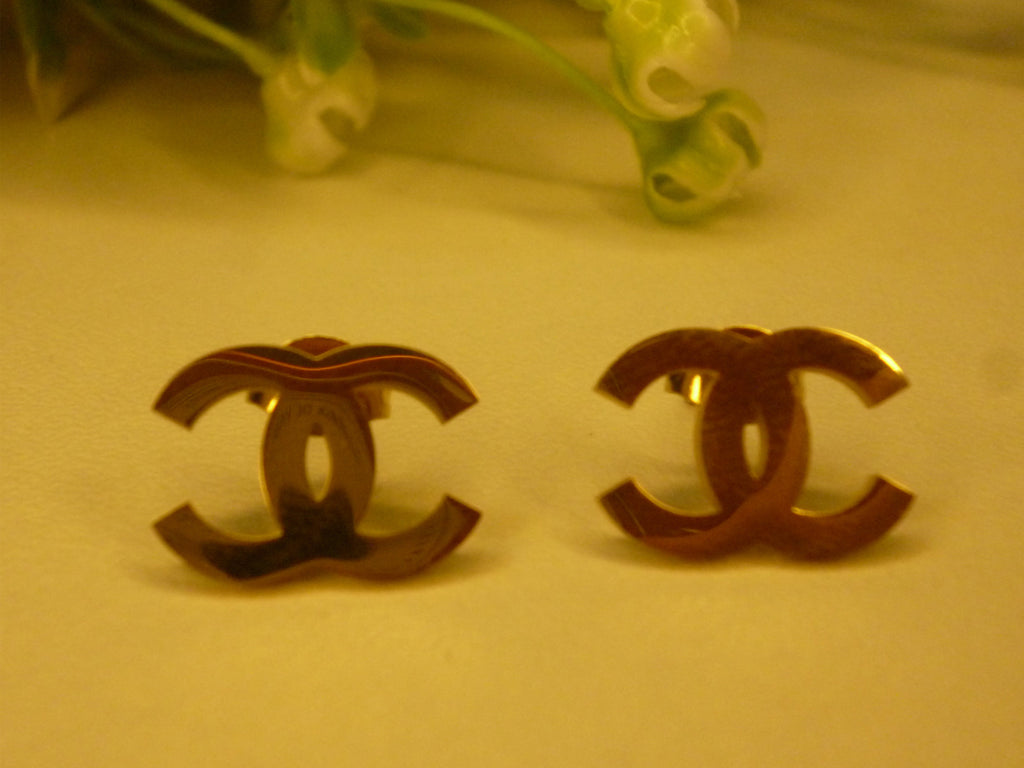 Chanel Logo Gold Colour Fashion Earings